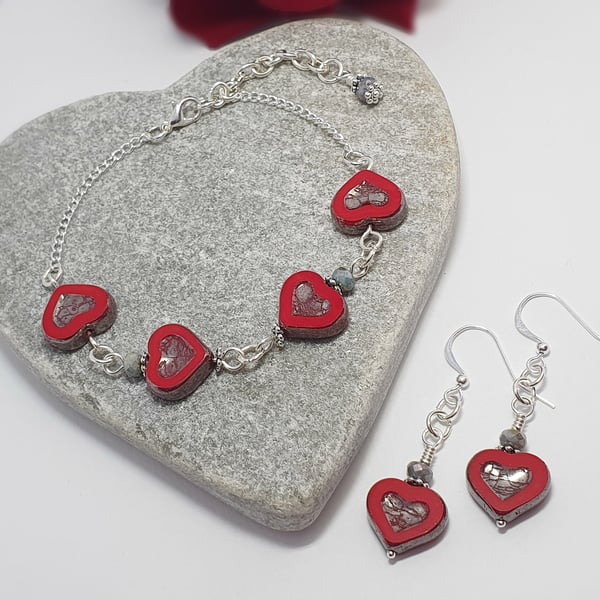 Red heart beaded bracelet and earring set