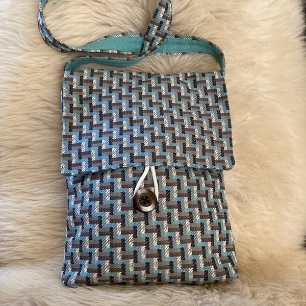 Textured herringbone "Elan" shoulder bag.