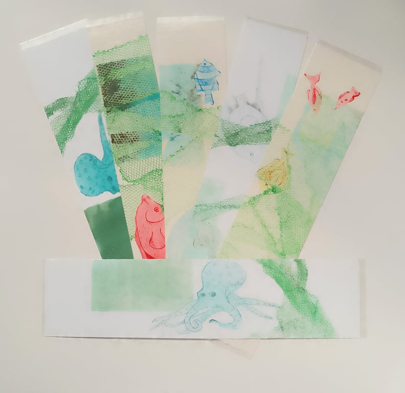 Laminated bookmarks packs of 3