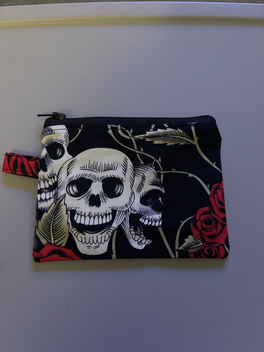 Handmade skull and roses  coin purse, fully lined with zip closure 
