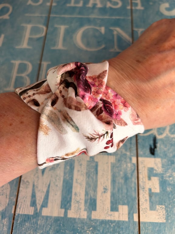 Dream catcher print wrist wrap bracelet, textile bracelet, wrist cover up, boho 