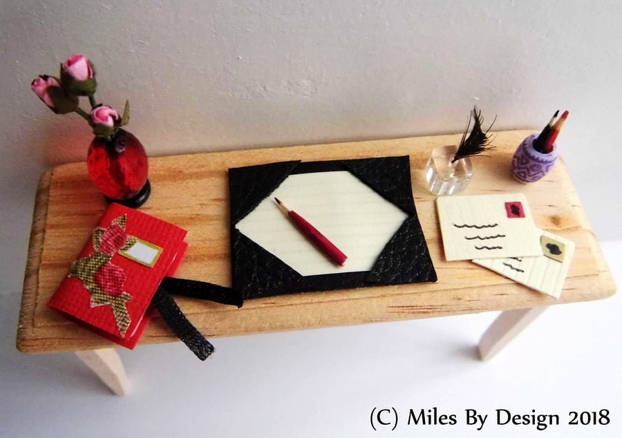 1:12 Scale Writing Desk Accessories Set