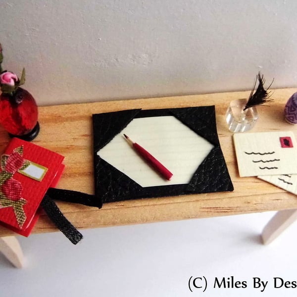 1:12 Scale Writing Desk Accessories Set