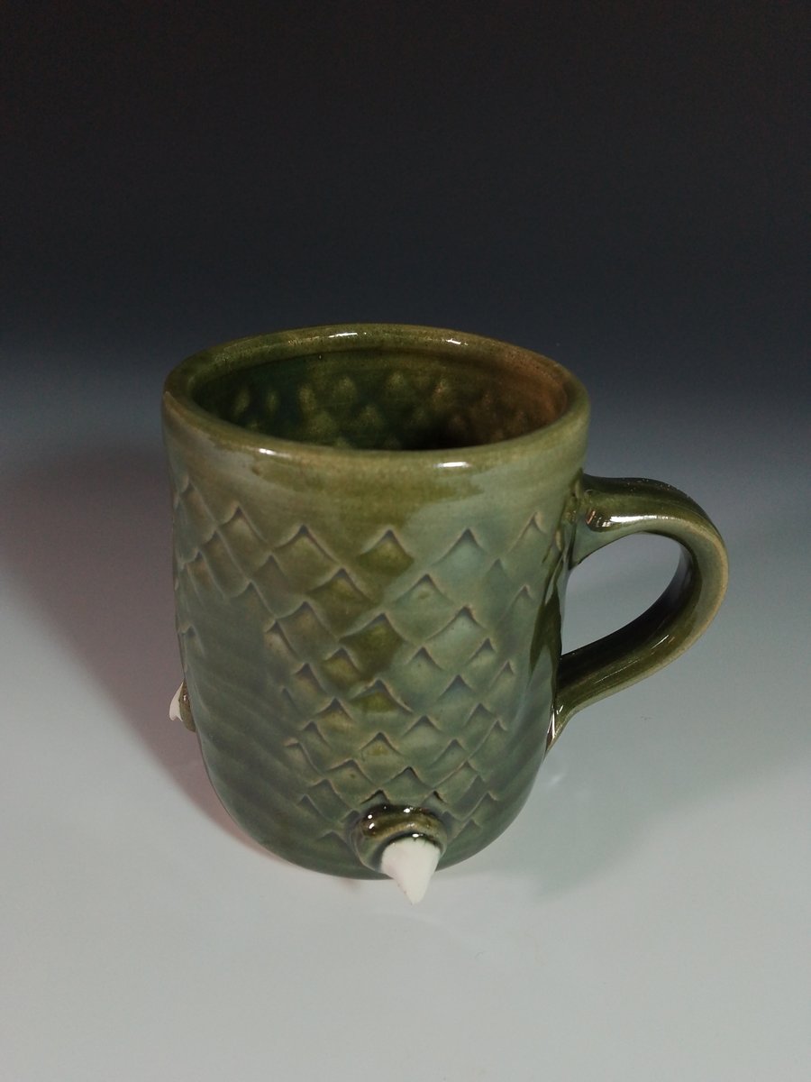 Dragon claw mug