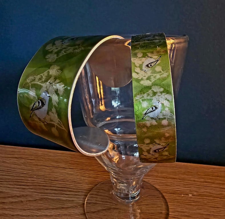 Goldcrest in Pine Narrow Aluminium Cuff 