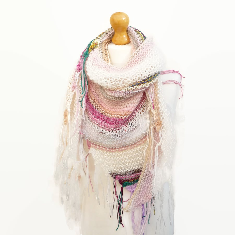 Shaggy Shawl - Cream Pink