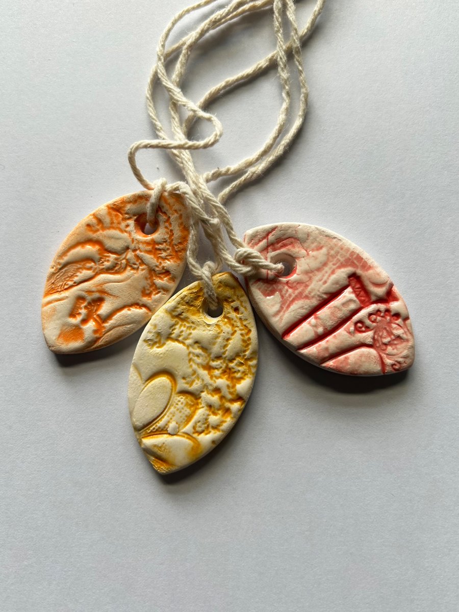 Set of Ceramic Gift Tag: Little Keepsakes, Love Tokens 