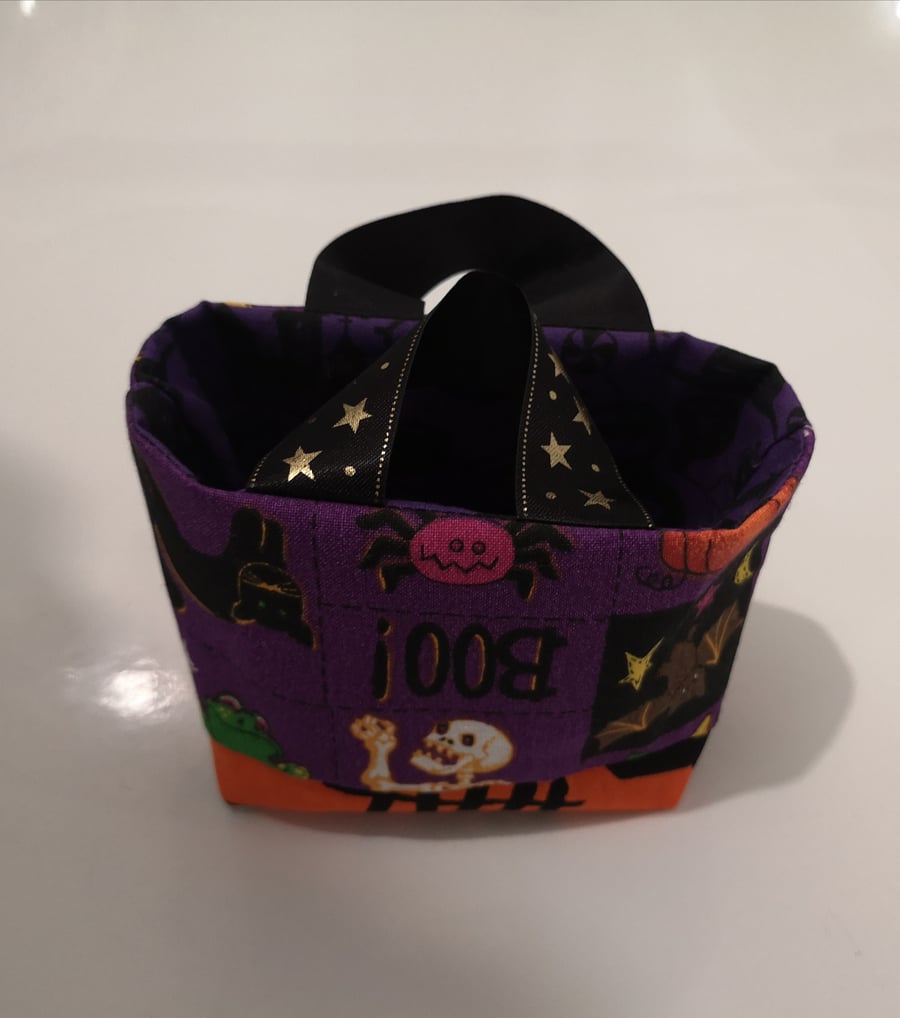 Halloween sweet, treat bag. Boo design