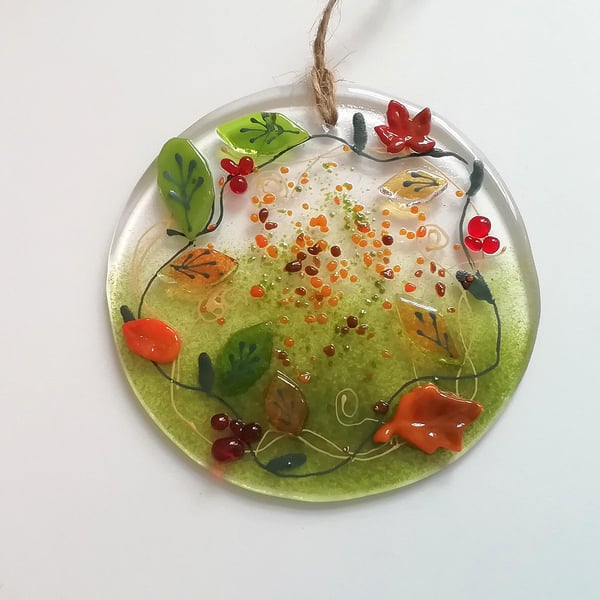Handcut Glass Autumn Leaf Suncatcher: Seasonal Berry Hanger