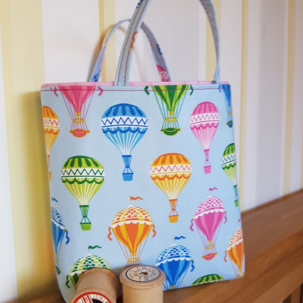 Reusable fabric gift bag; hot air balloons 