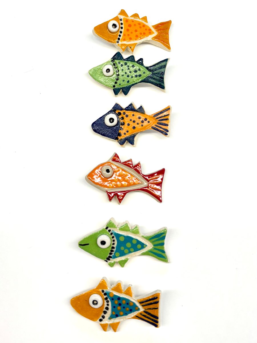 FISH BROOCH CERAMIC 