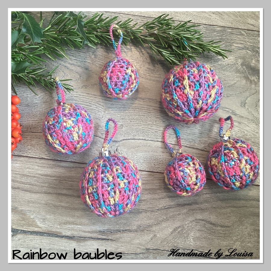 Crocheted Christmas baubles