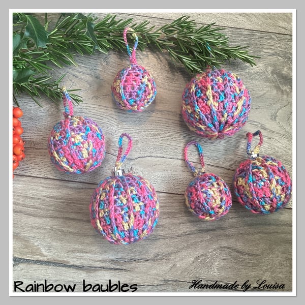 Crocheted Christmas baubles