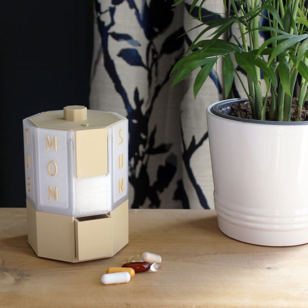 Matte Weekly Pill Organiser – 7 Day Rotating Dispenser with Travel Box