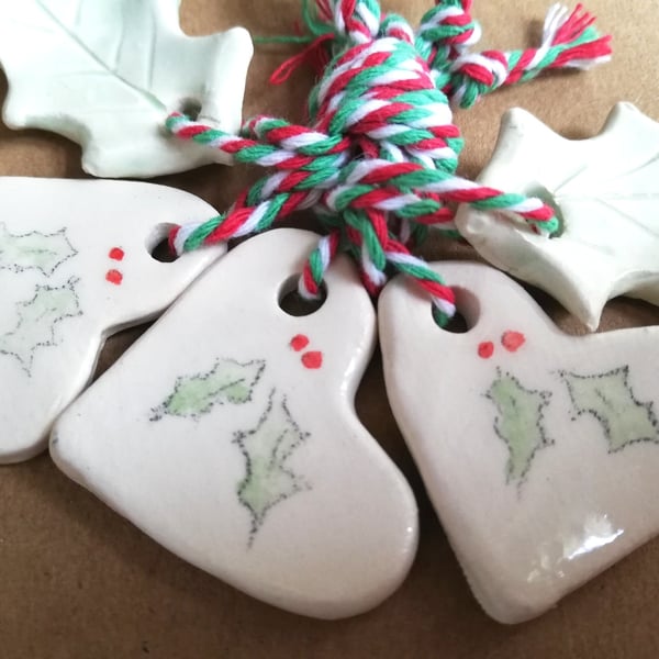 5 ceramic gift tags heart robin or holly pottery christmas decoration toppers