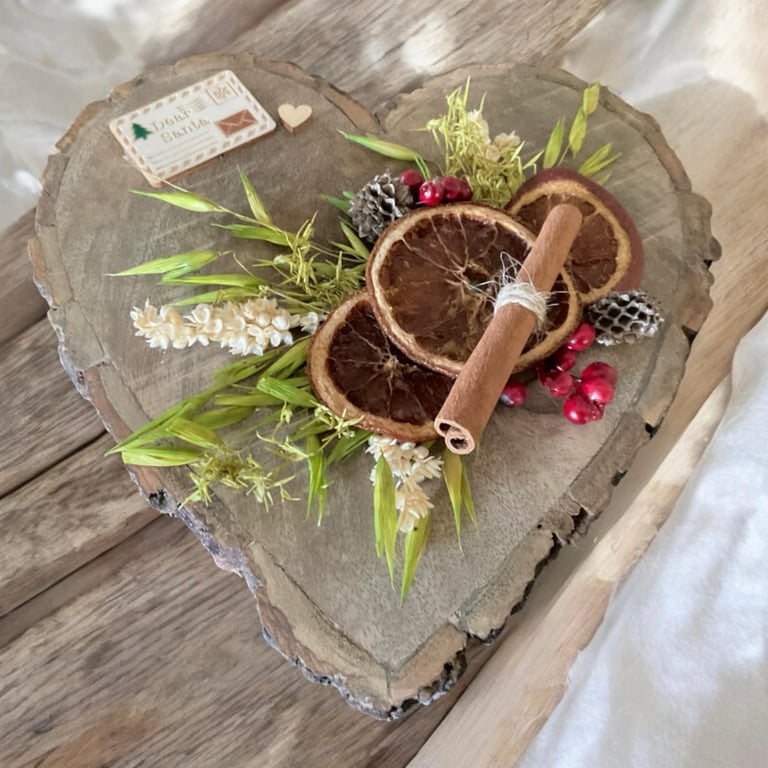 Rustic Christmas Heart Wall Decoration. Wooden Dear Santa Postcard Wall Decor 