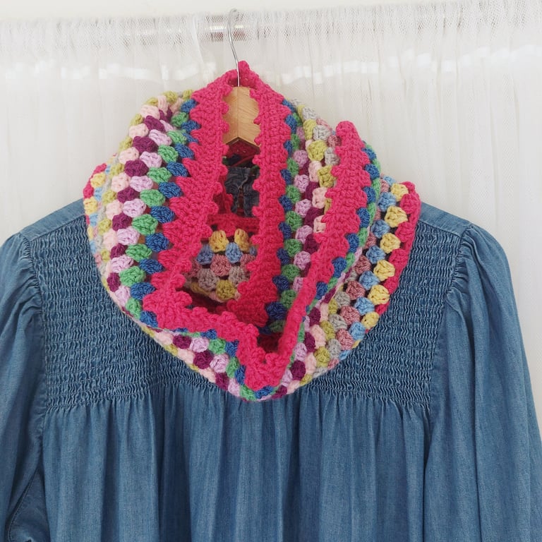  Crochet Infinity Scarf Lipstick Pink Trim 'Happy Scrappy'