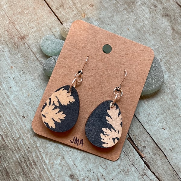 Egg shape wooden nature print drop earrings handmade