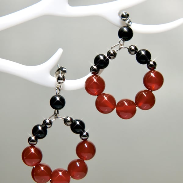 Red Carnelian, Black Onyx Earrings 