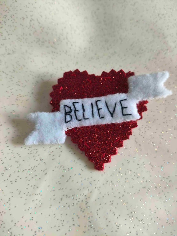 Handmade red glitter heart brooch