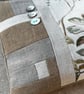 Linen and velvet zip pouch with shell buttons and embroidery - Image 3