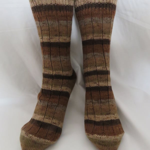 Hand-cranked Knitted Ribbed Wool Socks Size 8 to 9