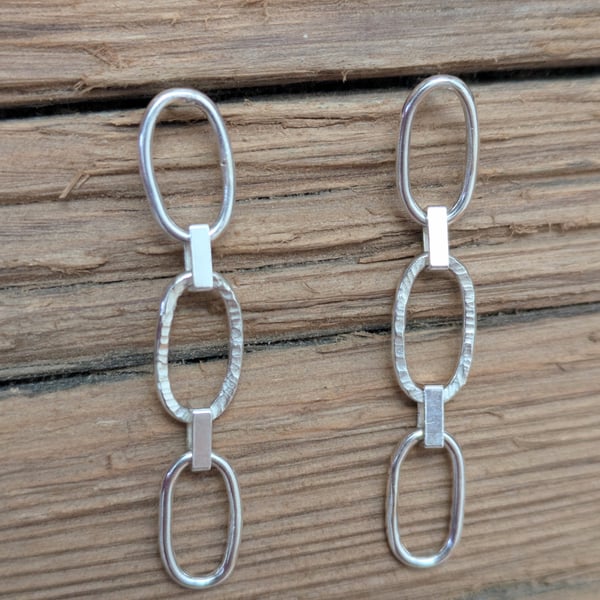 Linked chain earrings 