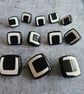 22.4mm, 7 8" 36L Monochrome Buttons - Image 5