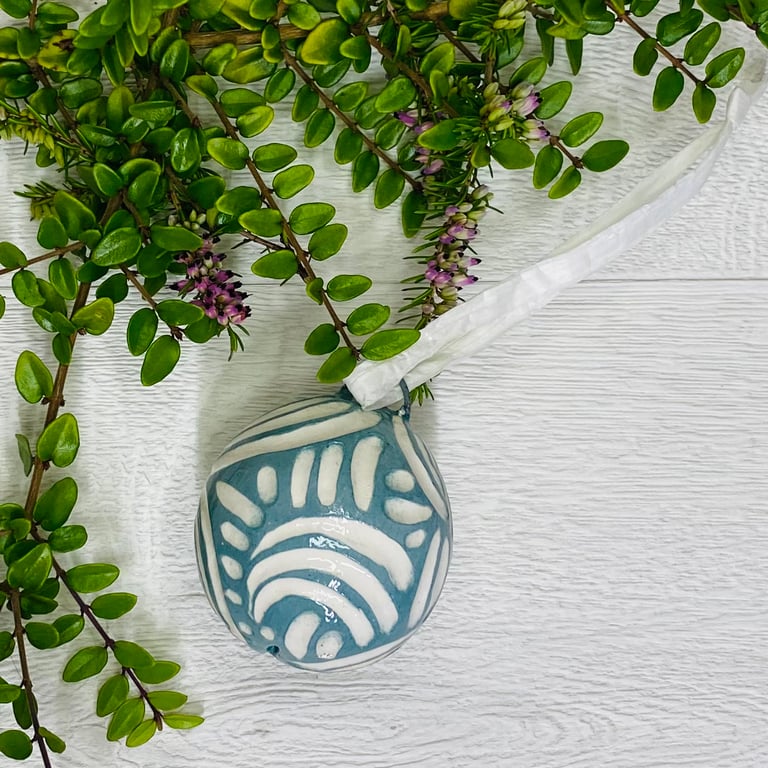 Ceramic bauble