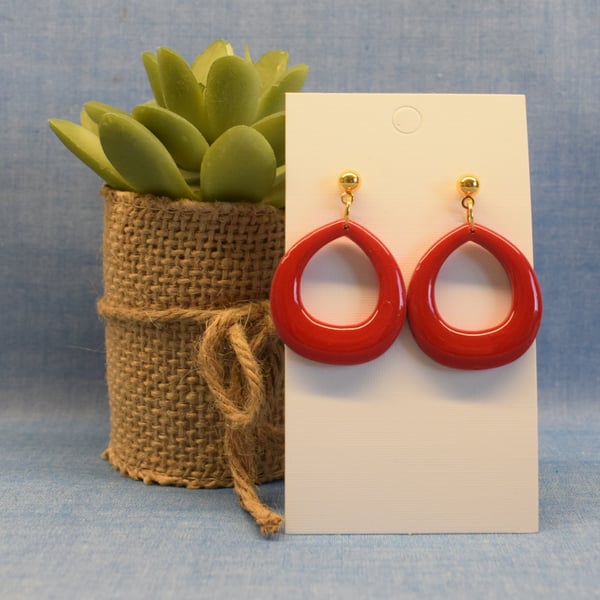 Glossy Teardrop Earrings