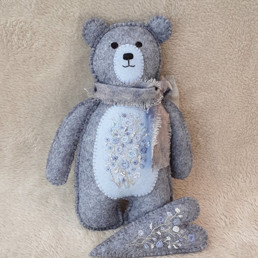 Hand embroidered wool felt bear & heart, handmade teddy bear, hand sewn