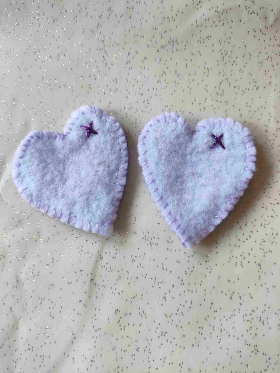 Purple and white pocket hugs