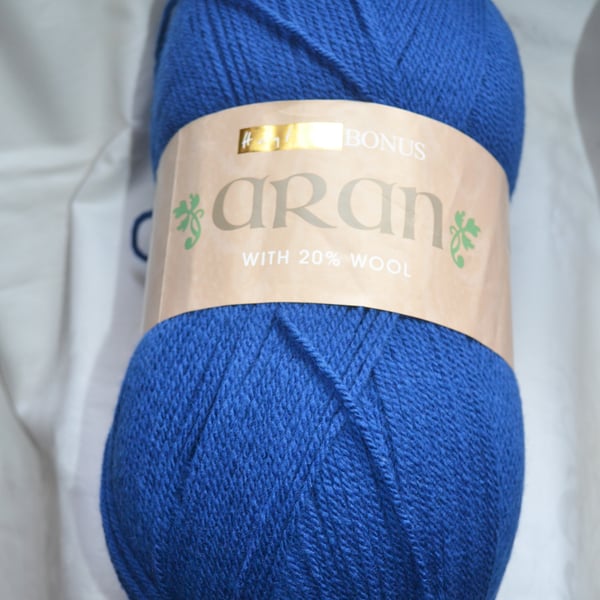 Hayfield Bonus with Wool Aran 80% Acrylic 20% Wool Bluebird