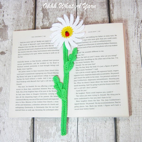 Daisy flower crochet bookmark, daisy page keeper
