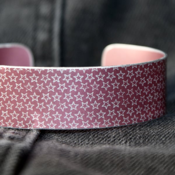 Geometric star pattern cuff bracelet raspberry pink