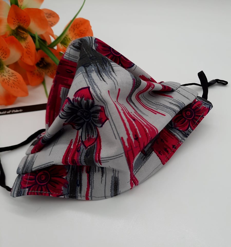 Face mask, medium,  3 layer,  adjustable in pink and grey 