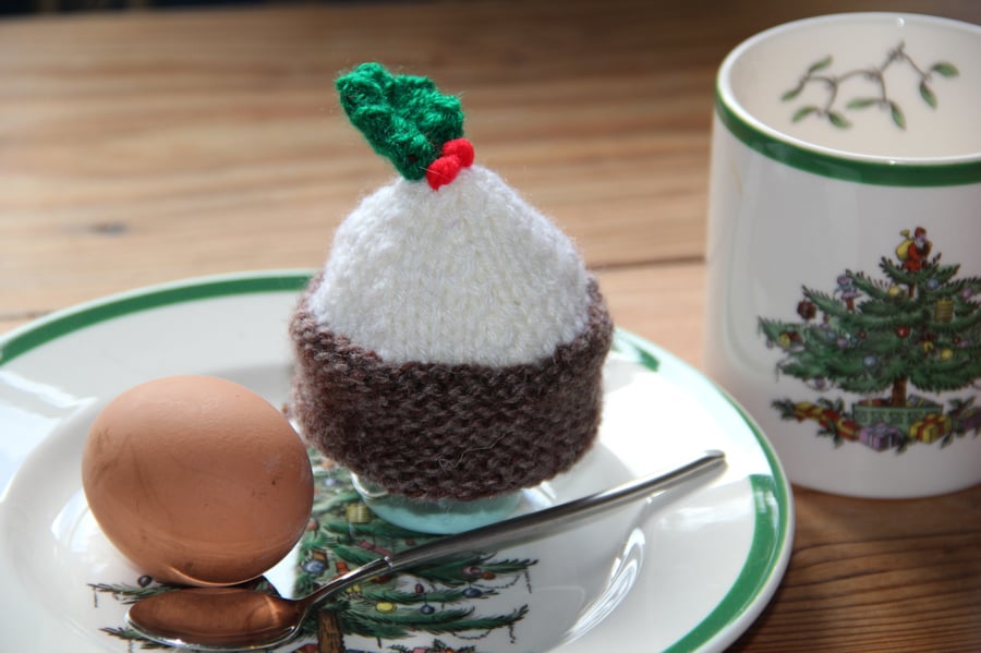 Christmas Pudding Egg Cosy