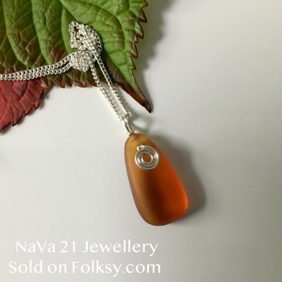 SOLD——— Amber Seaglass pendant - REF: A01 - SOLD OUT