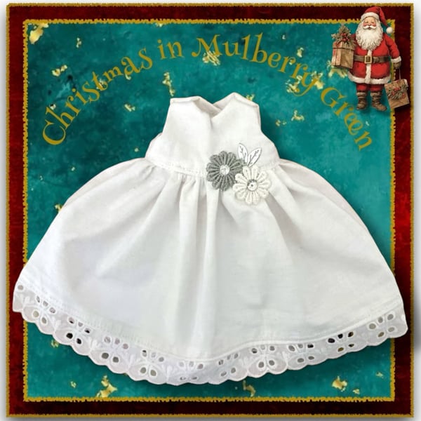 White Broderie Anglais Trimmed Daisies Dress