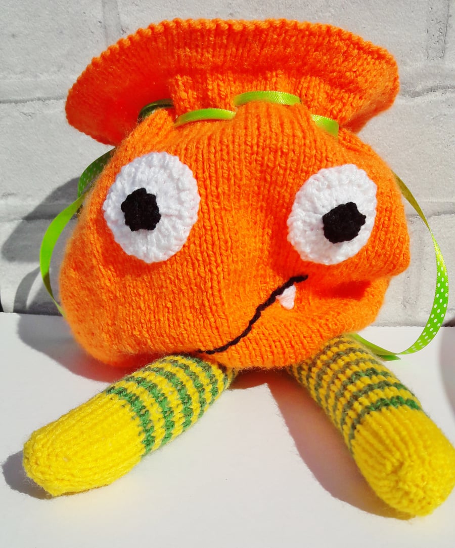 Halloween Goody Bag, knitted monster, Trick or Treat