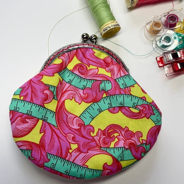 Sewing Themed Fabric Clasp Purse