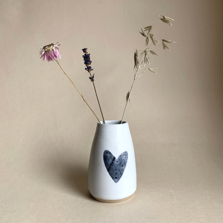 Small Bud Vase, White with a Blue Heart decoration 