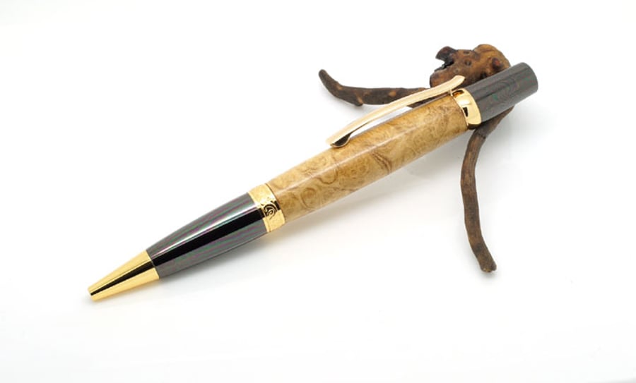 Elegant Sierra twist pen, dressed in Acacia Burr 