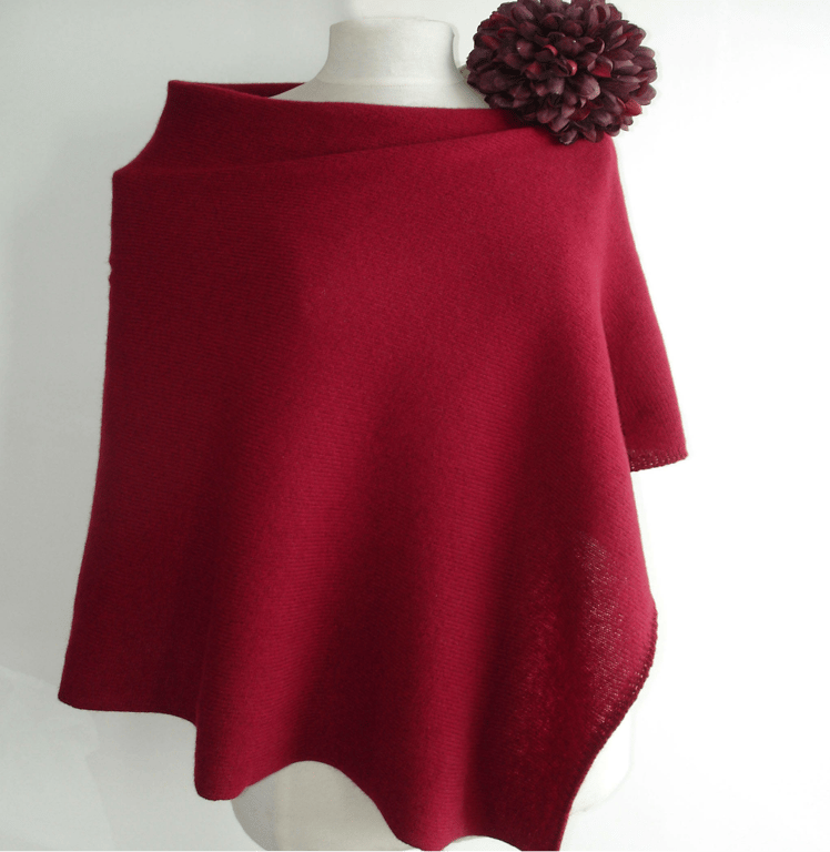 Poncho knitted in Merino Lambswool colour Cranberry Red