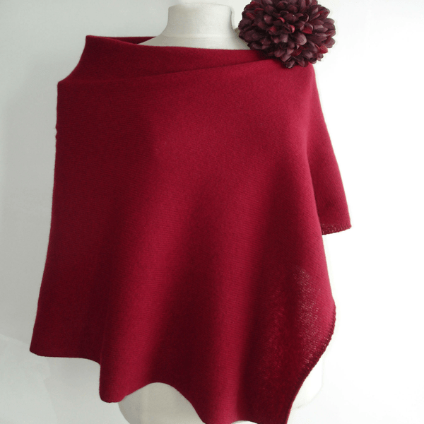 Poncho knitted in Merino Lambswool colour Cranberry Red