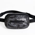 Clam Shell Bag