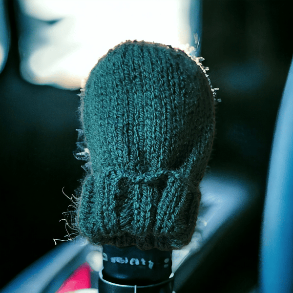 Hand knitted car gear shift warmer