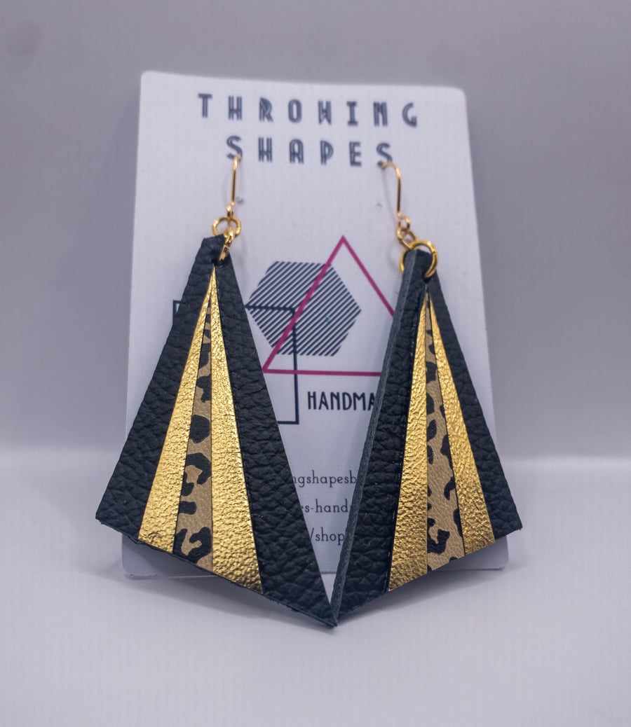 Art Deco inspired handmade leather earrings. Triangle dangle earrings with metal