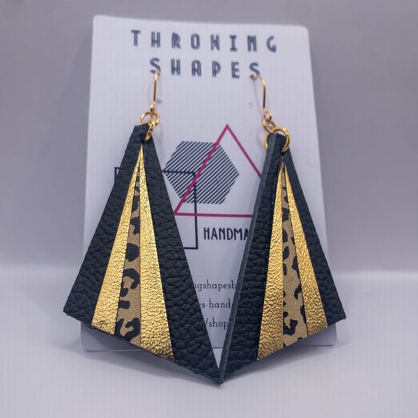 Art Deco inspired handmade leather earrings. Triangle dangle earrings with metal