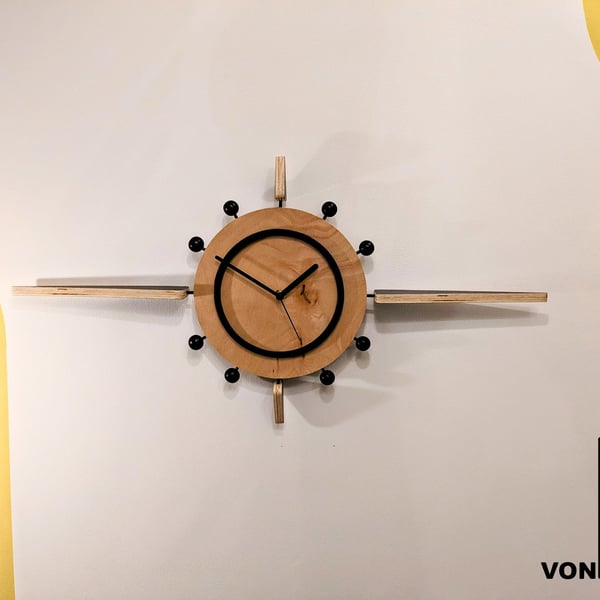 SUPERNOVA III Mid Century Modern Style Wall Clock
